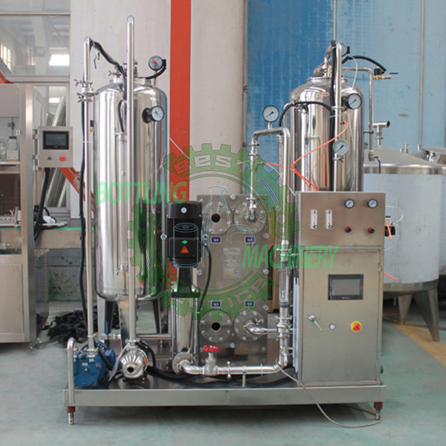 Karbonator CO2 Tangki Ganda Dengan Tukar Piring Untuk Jalur Pengisian Minuman Berkarbonasi